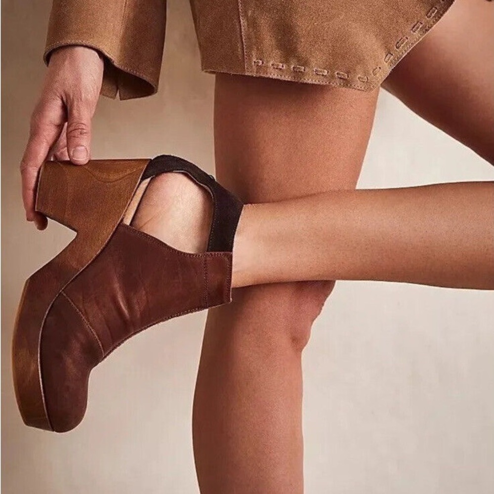 Free People Amber Orchard Wood Platform Clogs - size 10/41